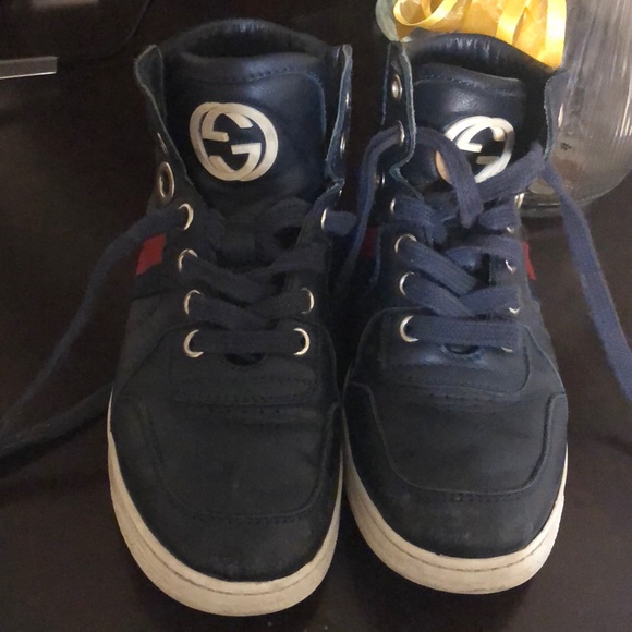 Gently used authentic Gucci sneakers SOLD ❌❌❌ - Picture 1 of 5